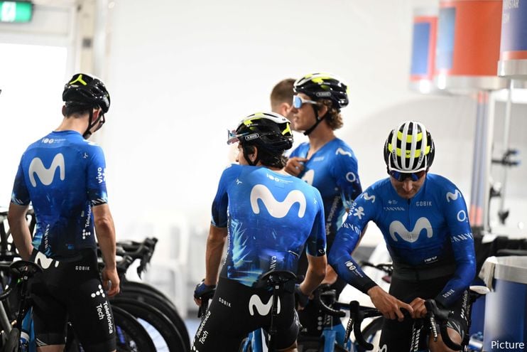Movistar cycling team riders discount